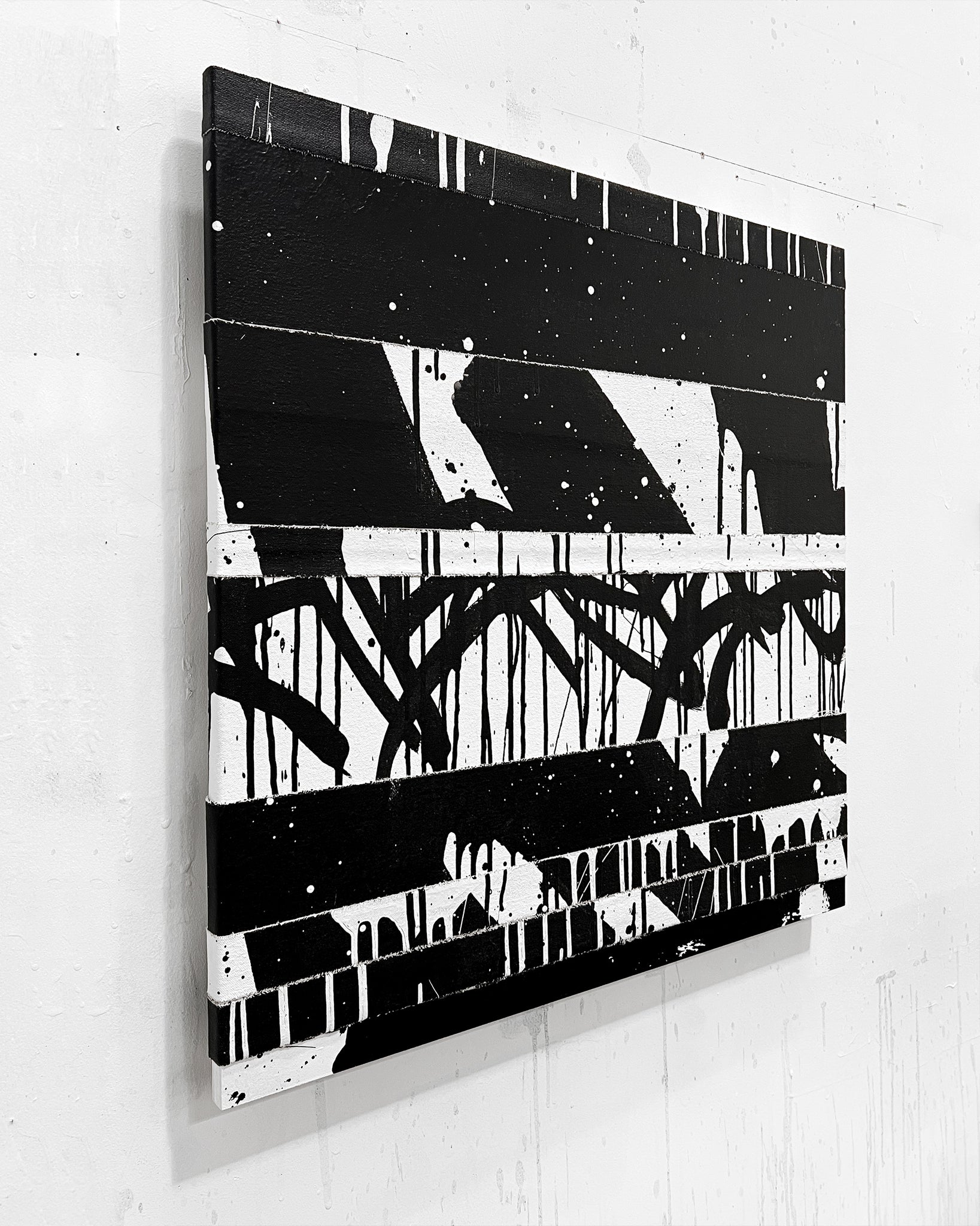 REMIX / BW 02- 60 x 60 cm, 24 x 24 in