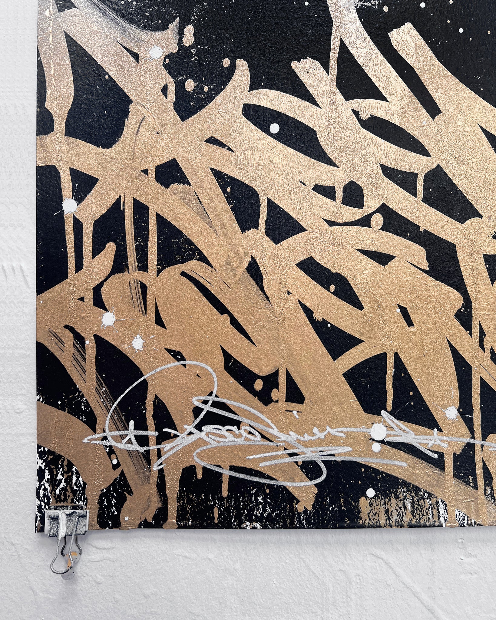 KEEP ON KEEPING ON / work on paper