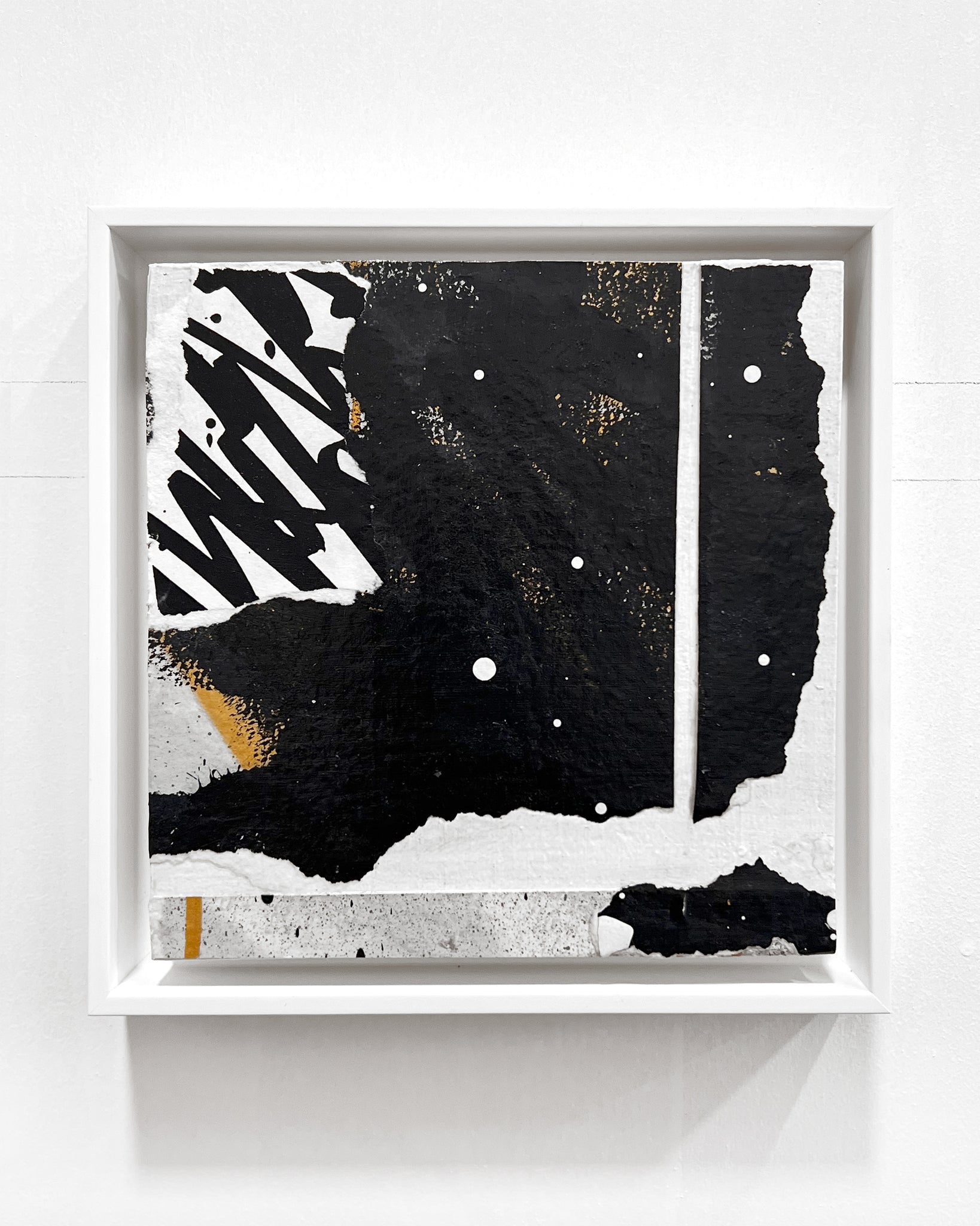 REMIX / GLD 02 - 21 x 21 cm / 8.5 x 8.5 in