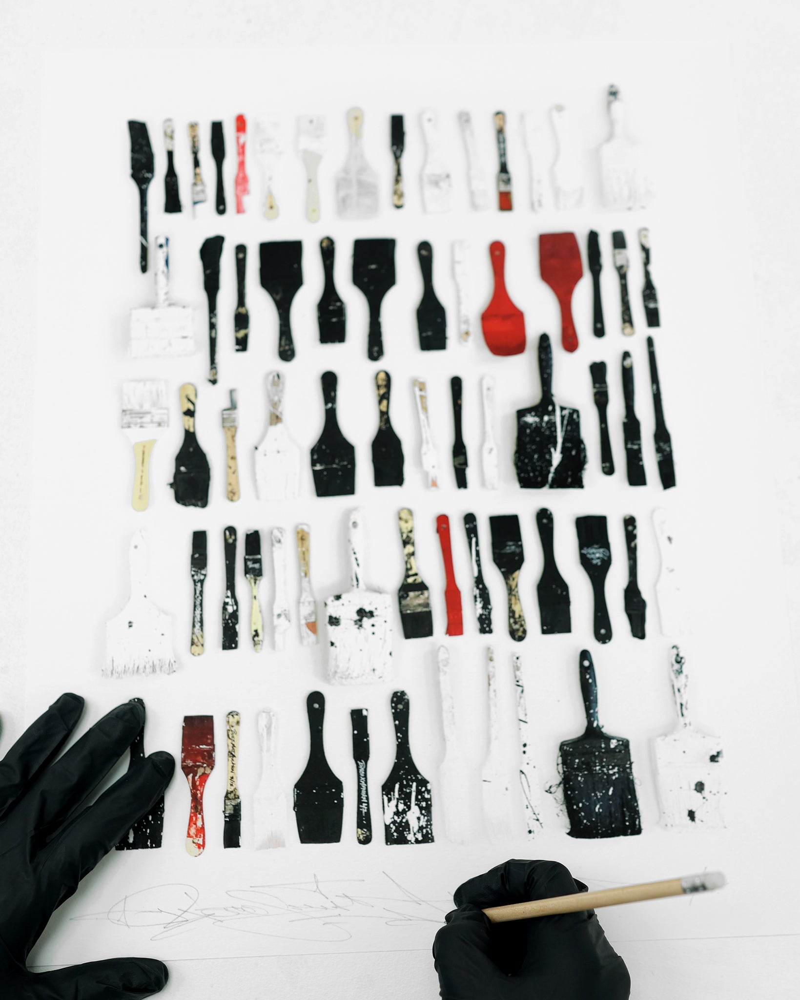 BRUSHES - 40 x 50 cm / 16 x 20 in